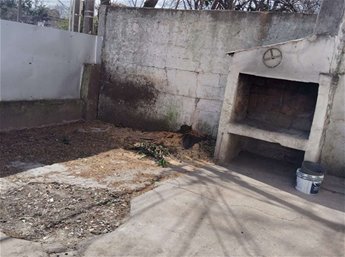 Alquiler en Unión Casa 2 Dormitorios, patio con parrillero , y cochera techada