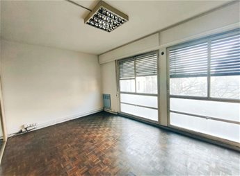 Alquiler Oficina 46 m² en Ciudad Vieja - Tercer Piso