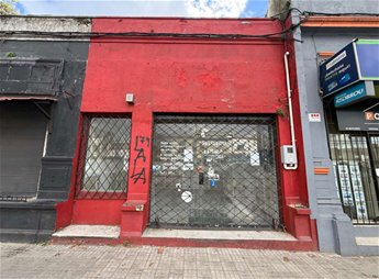 ALQUILER Local comercial 30m2 sobre Av. Gral Flores en Jacinto Vera