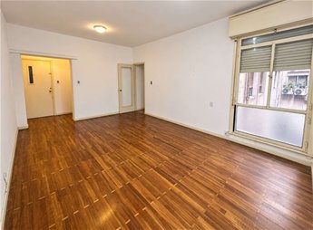 Alquiler amplio apartamento de 2 dormitorios + escritorio en Centro – Andes y Colonia