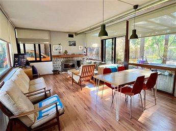 Casa en alquiler temporal, 3 dormitorios, zona Parada 10 de playa Mansa, piscina climatizada