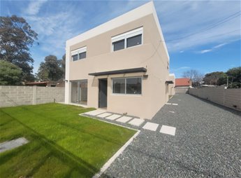Venta  Casa Ciudad de la Costa 2 Dormitorios  2 Baños