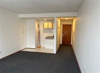 Monoambiente en alquiler, piso alto, proximo ORT
