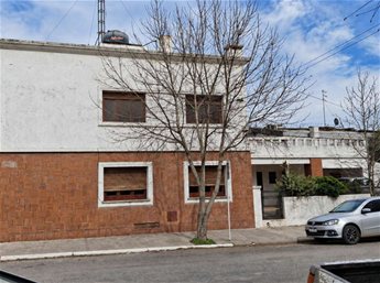 Venta de excelente y única propiedad en el centro de Tarariras Ref: 6313
