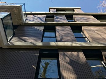 Venta Barrio, Sur, metros de rambla.