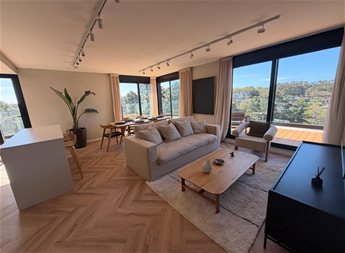 BARRA DE CARRASCO Venta magnífico Apartamento Penthouse 3 Dormitorios, finas terminaciones, muy luminoso, AMENITIES: Piscina, Barbacoa con parrillero, Gimnasio, Beneficios fiscales