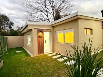 APARTAMENTO 2 DORMITORIOS TIPO CASA AL FONDO CON PATIO  A CUADRA Y MEDIA DE AV ITALIA, CARRASCO NORTE GASTOS BAJOS