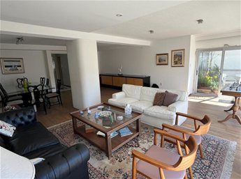 VENTA APARTAMENTO POCITOS 3 DORMITORIOS TERRAZAS ESTAR  GARAJE FIJO  SERVICIO COMPLETO.MUY BUENO!