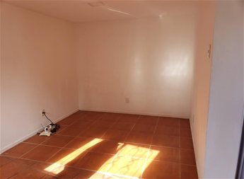 Monoambiente en alquiler en Av. de los Médanos – Lado Sur, con jardín privado