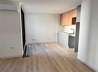 Venta - Alquiler Monoambiente a estrenar en la Blanqueada con aire, calefón, horno y anafe.