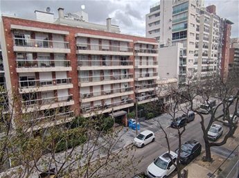 Venta apartamento 3 dormitorios 2 baños completos 2 garajes Osorio y B. Blanco Pocitos