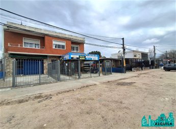 ALQUILER!! LOCAL COMERCIAL SOBRE AV. BOLIVIA! MÚLTIPLES RUBROS!!