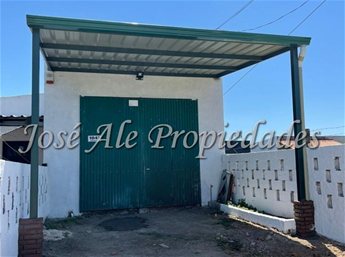 EN ALQUILER AMPLIO GALPÓN DE 130M2 UBICADO EN EL BARRIO EL GENERAL, COLONIA.