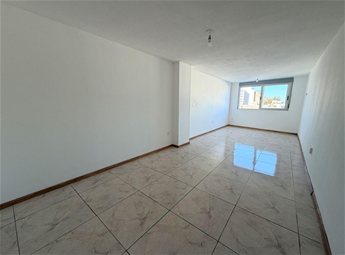 Monoambiente en alquiler. MUY AMPLIO. Vista despejada.