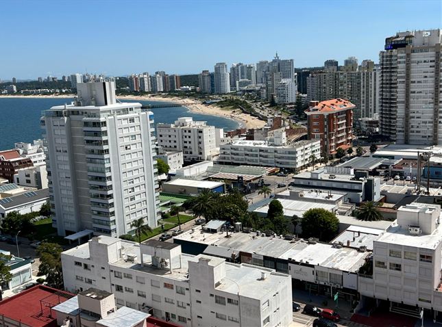 Excelente piso alto en peninsula - foto 1