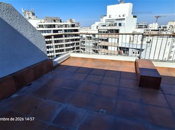 PENTHOUSE  Oportunidad. Para vivir o rentar.  Listo para entrar. 1 dormitorio con placares. amplio living comedor y gran terraza con espectacular  vista..
