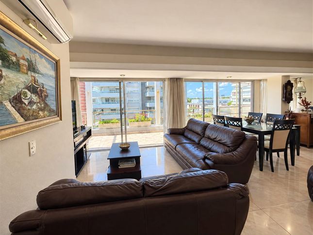 Apartamento, Alquiler temporal, Vista al Puerto de Punta del Este - Península, 3 Dormitorios 2 Baños, Garaje - foto 2