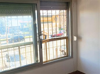 Alquiler apartamento 2 dormitorios al frente , a pasos de Nuevocentro