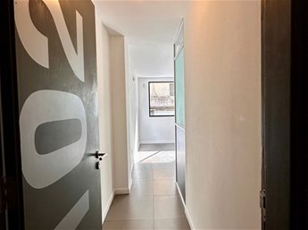 Apartamento 1 dormitorio muy luminoso doble frente en ciudad vieja apto oficina consultorio