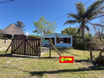 Alquiler Anual - Casa - 2 dormitorios -Atlántida