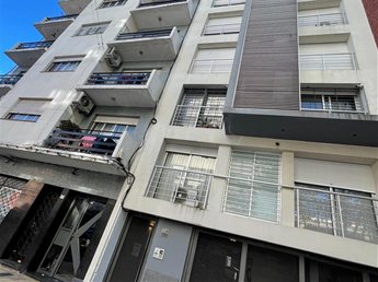 PLANTA BAJA , UN DORMITORIO EN ZONA CENTRICA !!