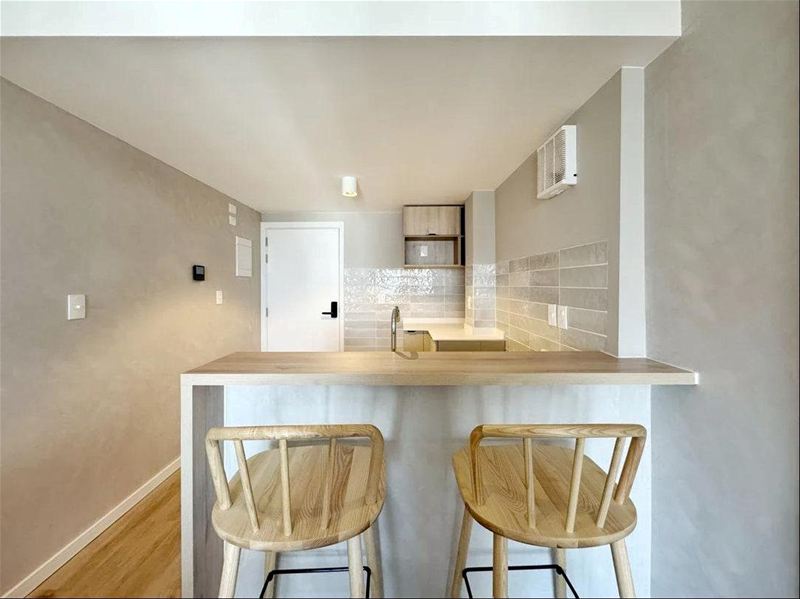 APARTAMENTO DE 2 DORMITORIOS CON MUEBLES OPCION GARAGE - foto 2