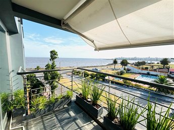 Alquiler Apartamento con muebles de 3 dormitorios garaje para 2 autos categoría Buceo