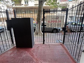 Alquiler Local Comercial al frente de 25m2, baño.