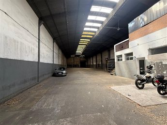 VENTA Local industrial de 2042m2 sobre Ariel en Sayago - foto 4