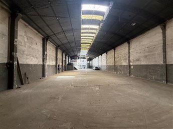 ALQUILER Local industrial de 2042m2 sobre Ariel en Sayago