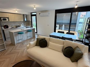 APARTAMENTO COMPLETAMENTE EQUIPADO CON GARAGE
