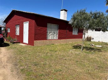 EN PADRÓN ÚNICO 2 dormitorios cómodos + Habitación Lomas de Solymar Alquiler Ciudad de la Costa
