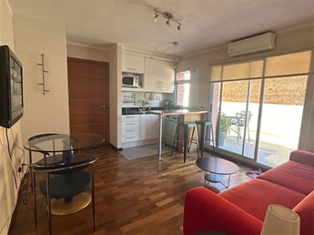 Un dormitorio con gran terraza en excelente punto, completamente amueblado