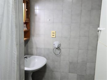 2 Dormitorios , 2 baños , piso alto con terraza - foto 6