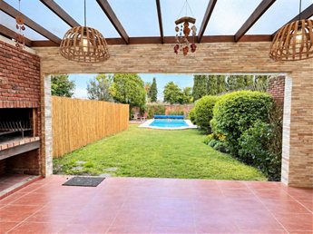 Venta Casa Carrasco 5 Dormitorios 4 Baños Garaje, 2 casas en un mismo Padron