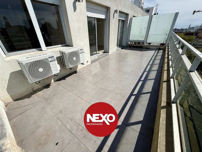 ¡¡PENTHOUSE con GARAJE!! Gran terraza de 21 m2, cómodo con mucho sol, 1 dormitorio - foto 3