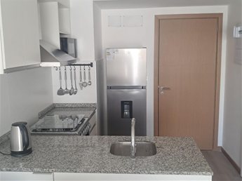 Venta apartamento amueblado con cochera en Tres Cruces - foto 6