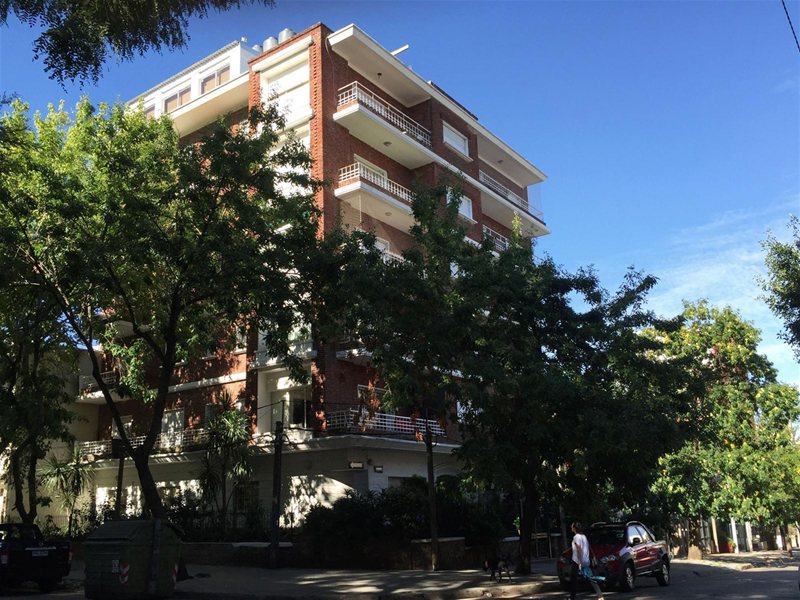 HERMOSOS APARTAMENTO DE DOS DORMITORIOS AMPLIOS Y GGE - foto 2