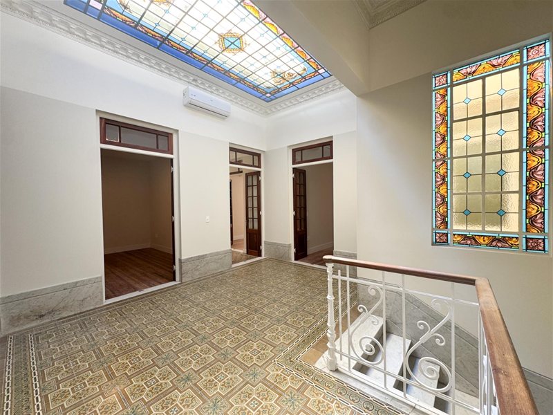 Alquiler de local a estrenar ideal para empresas, consultorios u oficinas sobre la calle Pablo de María, en su mejor ubicación. - foto 2