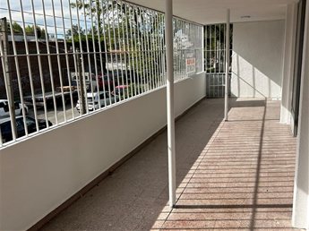 Alquiler casa de altos Pondal y Millán 3 dormitorios estar con hogar 2 baños terrazas - foto 7