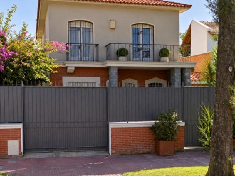 CARRASCO SUR - Impecable - 3 plantas - foto 2
