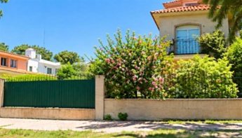CARRASCO SUR - Impecable - 3 plantas