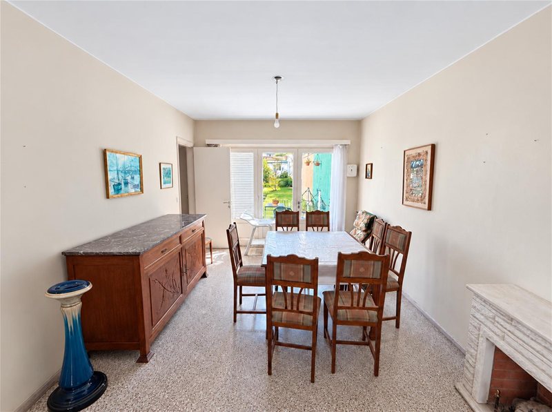 Malvín Casa en venta 3 dormitorios solidez, amplitud y gran fondo al Norte - foto 7