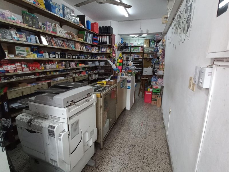 Venta Local Comercial sobre Tristán Narvaja a pasos de 18 de julio - foto 2