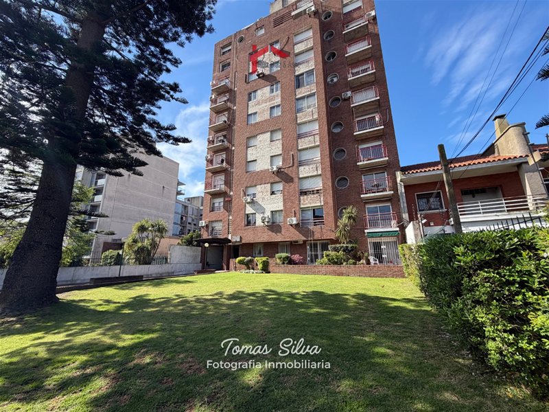 Apartamento En Venta La Blanqueada 2 Dormitorios Al Frente Y Balcón Usd 120.000 - foto 2