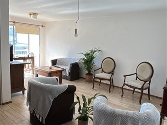 2 Dormitorios , 2 baños , piso alto con terraza