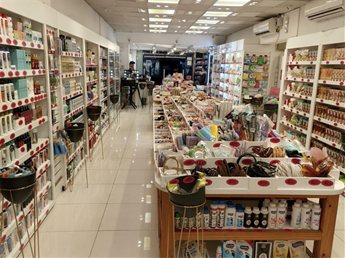 ALQUILER Local comercial 209m2 sobre 18 de julio en Cordon