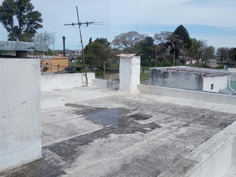 Alquiler Casa de Altos 3 Dormitorios, Balcón, terraza con parrillero y estufa en Jardines del Hipódromo - foto 2