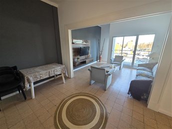 Alquiler 3 dormitorios 2 baños y terraza, muebles, amplio y hermoso!