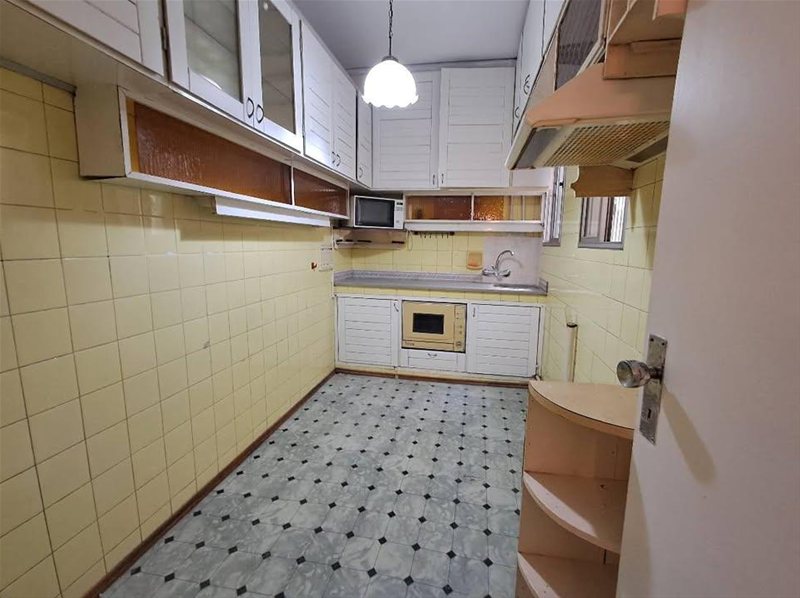 Apartamento en la Comercial a pasos de Br Artigas, Garibaldi y Amezaga - foto 1